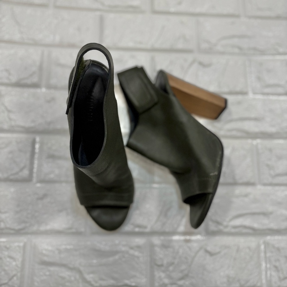 Vince Faye Green Leather Open Toe Booties Heels 6